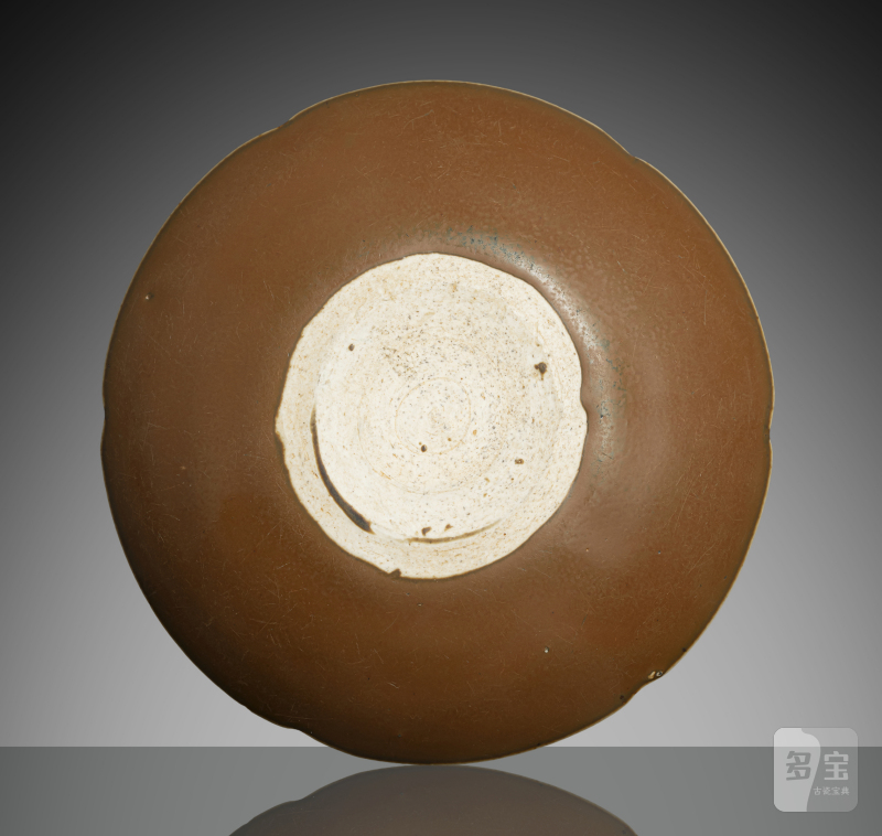 A fine persimmon-glazed 'ding' ware dish - 图2